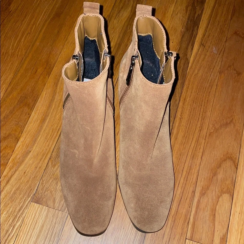 BLONDO Siena Suede Waterproof Chunky Winter Ankle Booties EUC. Size 9